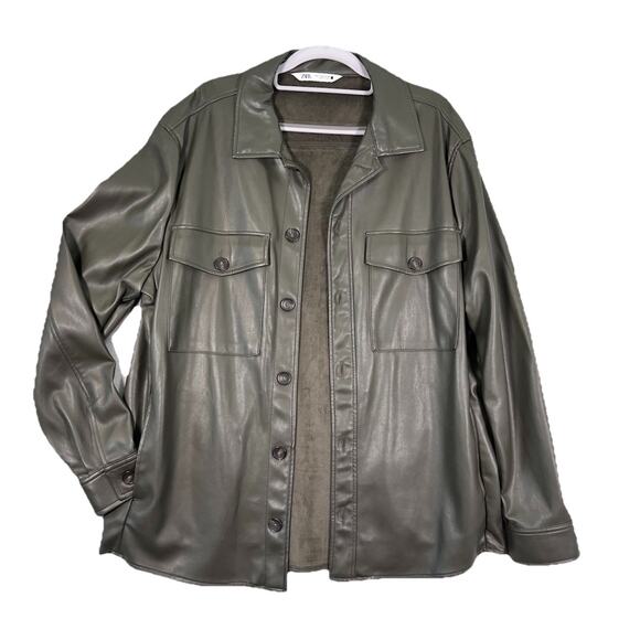 ZARA Men’s Dark Olive Green Vegan Leather Jacket Shacket Size Medium Preppy - Picture 1 of 10
